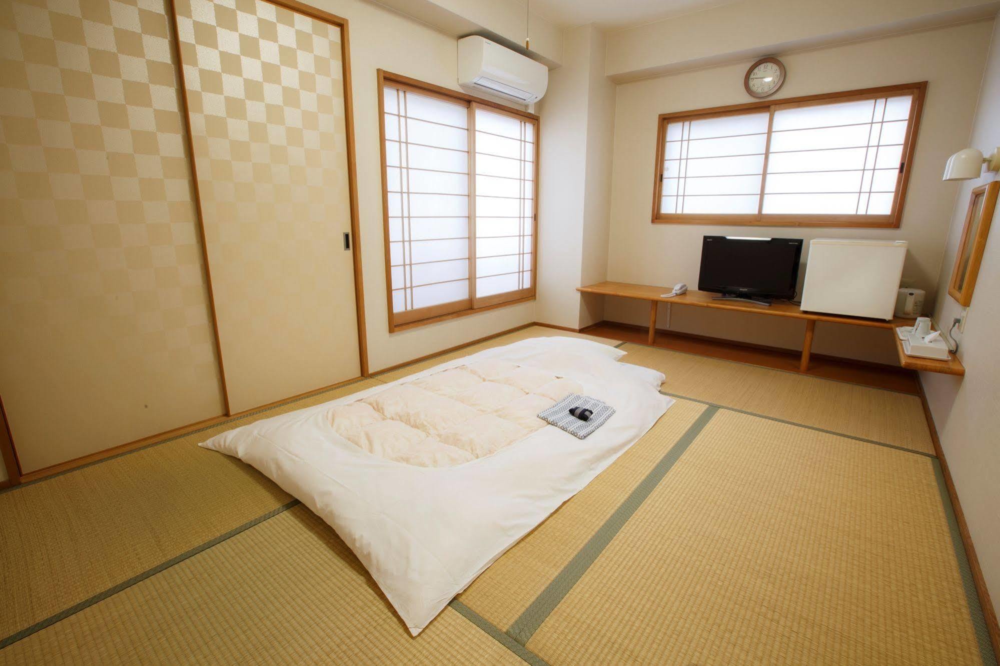 Business Inn Umesaki - Vacation Stay 63382V Nagasu Exteriör bild