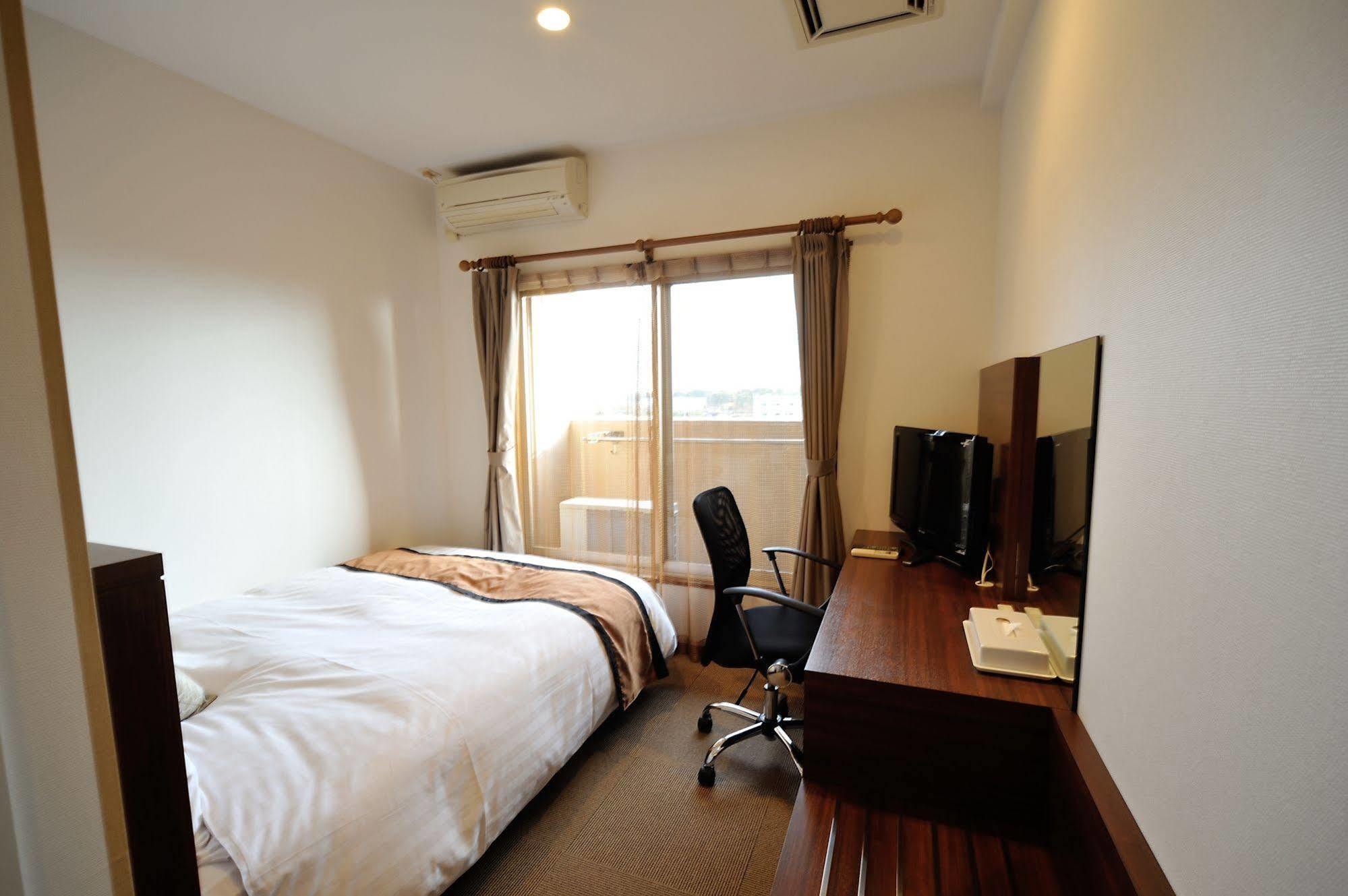 Business Inn Umesaki - Vacation Stay 63382V Nagasu Exteriör bild
