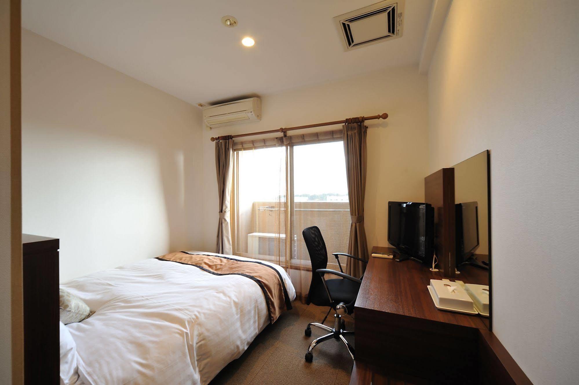Business Inn Umesaki - Vacation Stay 63382V Nagasu Exteriör bild